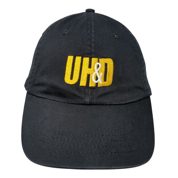 UH&D Strapback Baseball Cap Black One Size Embroidered Classic Cut Ultra Club - Picture 1 of 9